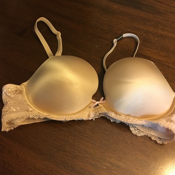 Victoria's Secret Push Up Bra/ Nude