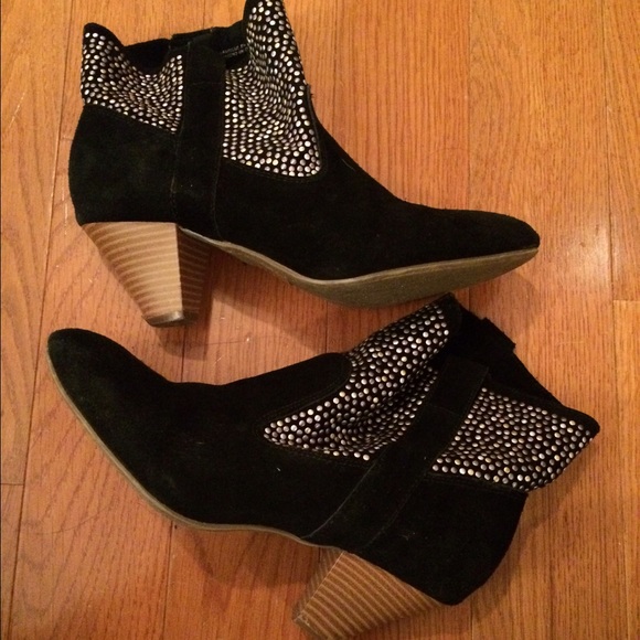 American Eagle Studded Booties Size 8