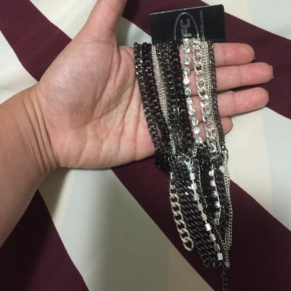 Brand new fashion bracelet. - Picture 1 of 4
