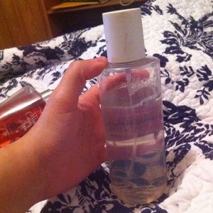 Victoria secret mist