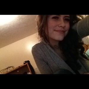 Meet your Posher, Itzel