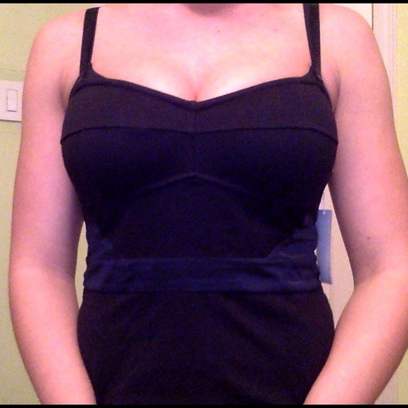 Victoria's Secret LBD - Picture 3 of 4