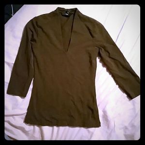 Quarter length v neck