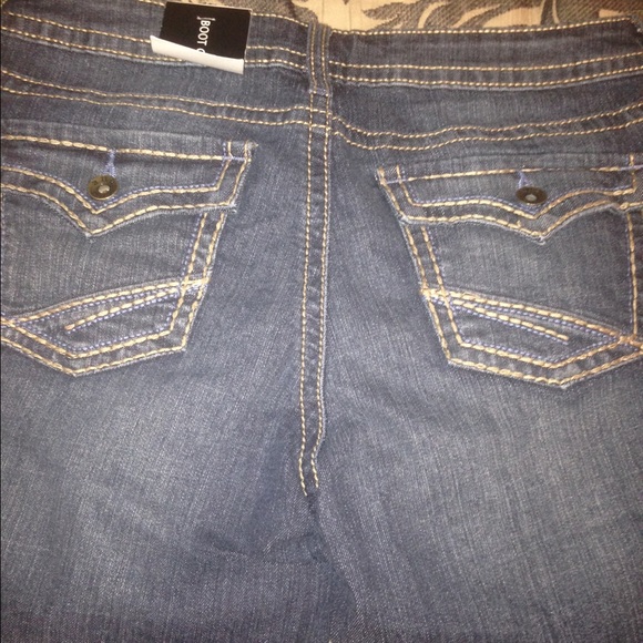 Jeans - Picture 4 of 4