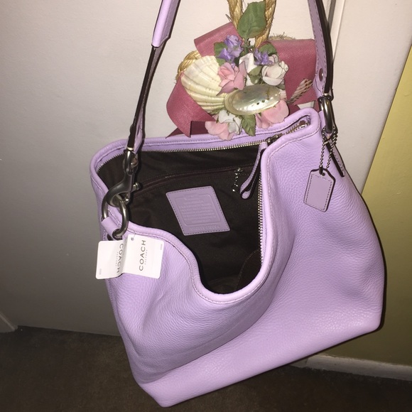 Lilac coach purse. NWT. 💖