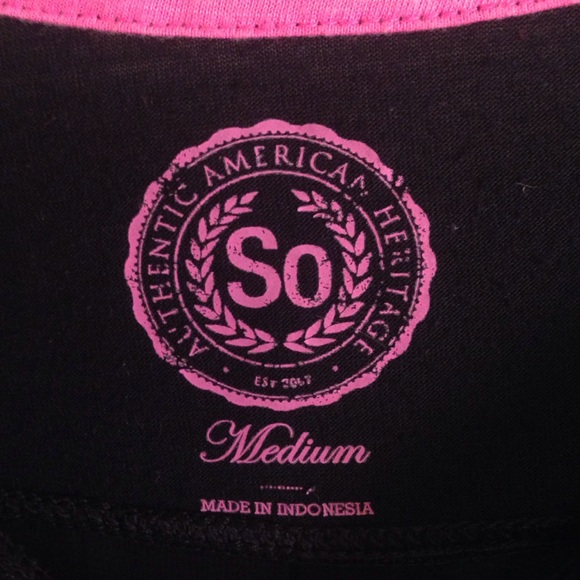 black blouse! - Picture 2 of 3