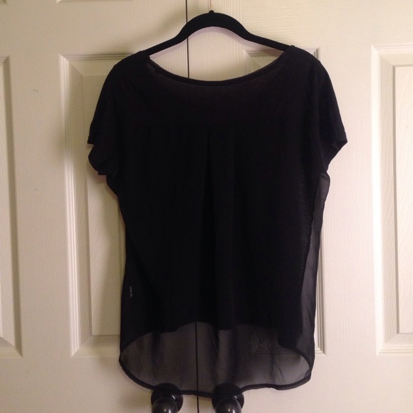 black blouse! - Picture 3 of 3
