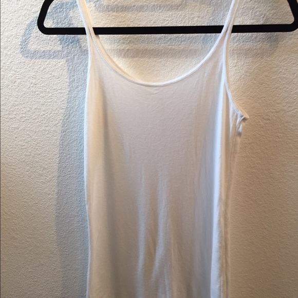 Basic white tank