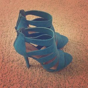 Blue Heels