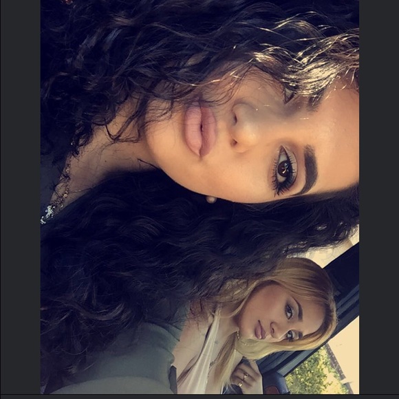 Meet your Posher, Dina