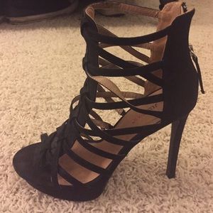 Black Strappy Heeled Sandal