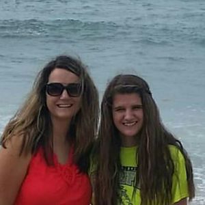 Meet your Posher, Lainey