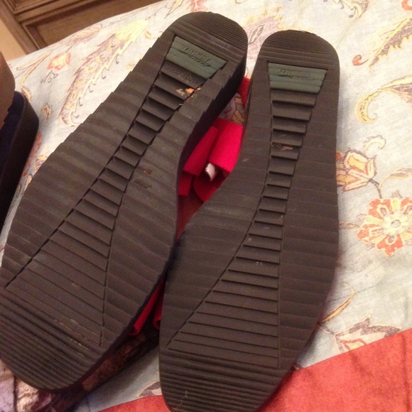 Red sandals - Picture 3 of 3