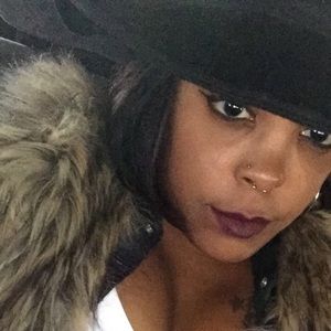 Meet your Posher, Alice