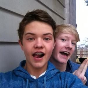 Meet your Posher, Elliott