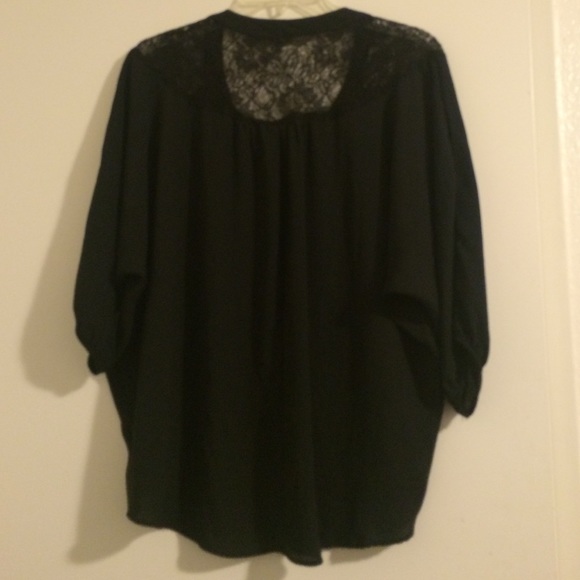 Forever 21 Blouse - Picture 2 of 4