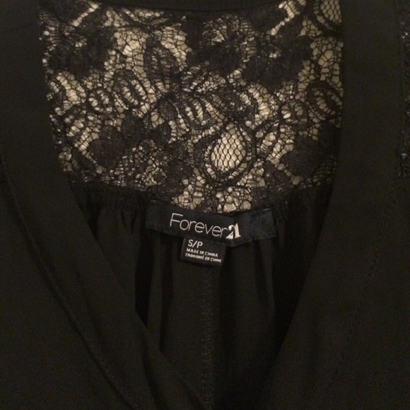 Forever 21 Blouse - Picture 3 of 4