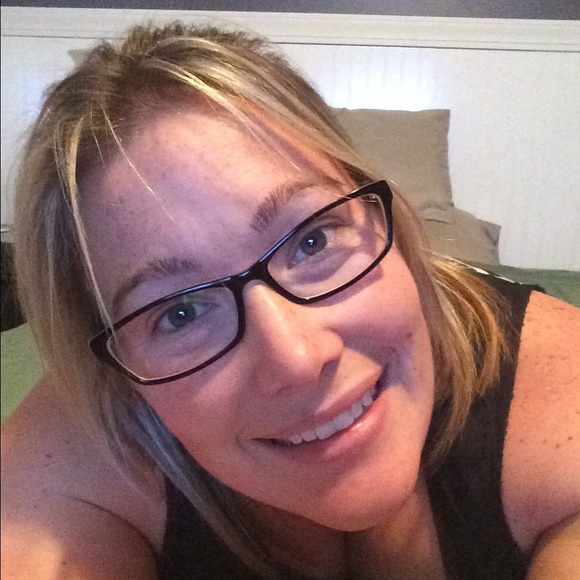 Meet your Posher, Katie - Picture 1 of 1