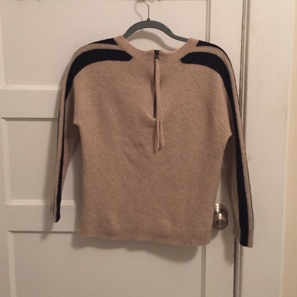 wool sweater - Picture 2 of 2