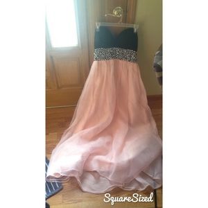 Prom dress. Corset back