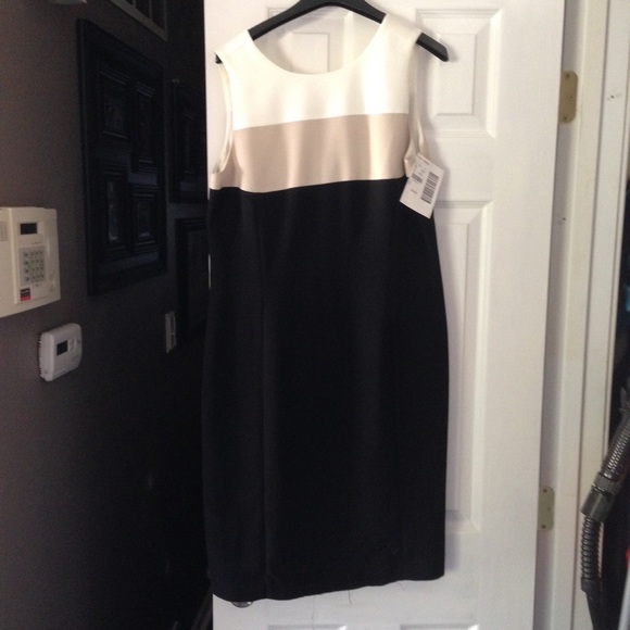 Women's sleeveless dress