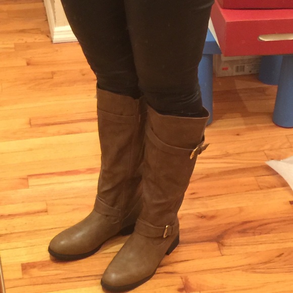 Super hot knee high taupe boots by viviglam Sale💥 - Picture 2 of 4