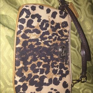 Authentic Coach Cheetah Print Wristlet 🐆