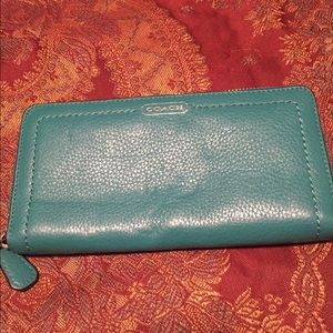 SALE!!!! Coach wallet!!! 🙋🏼