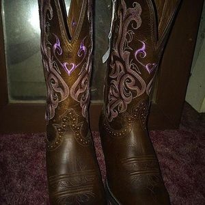 New Justin boots super cute!!