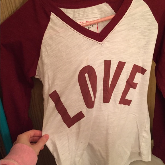 Long sleeve love shirt