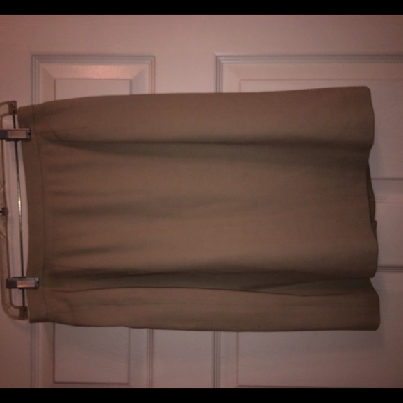 Khaki knee skirt