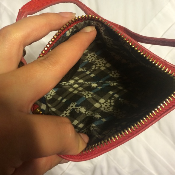 Jessica Simpson Wristlet - Picture 2 of 4