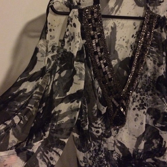 Black and white see through Arden B top - Picture 4 of 4