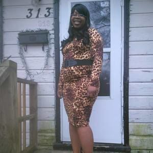 Meet your Posher, Angela