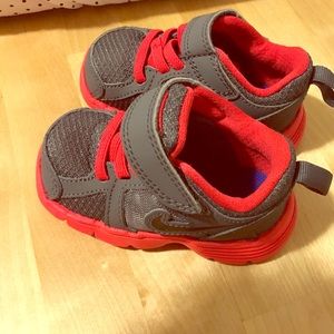 NWOT NIKE baby sneakers