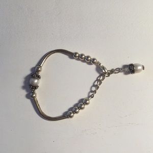 Sterling silver bracelet with pearl