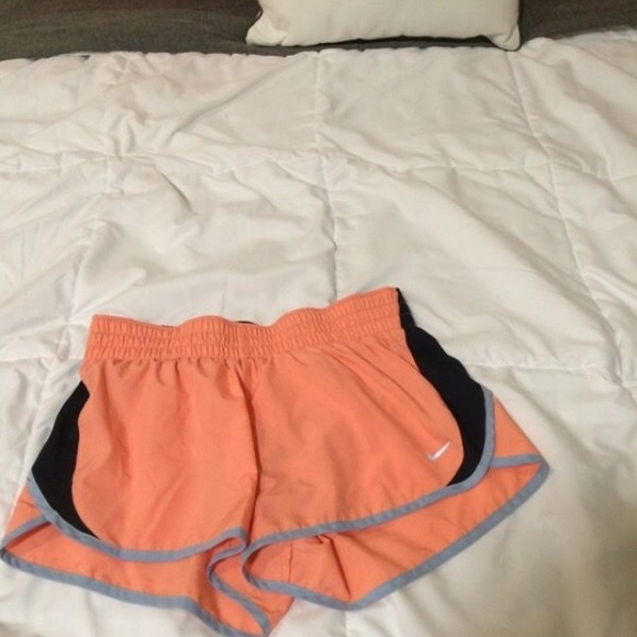 Nike running shorts ! - Picture 1 of 1