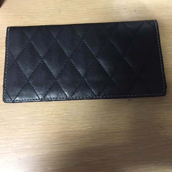 🆕LARGE BLACK CHECKBOOK HOLDER