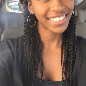 Meet your Posher, Majesty-rose