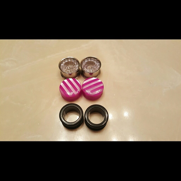 7/8 (22mm) Assorted Pair Plugs
