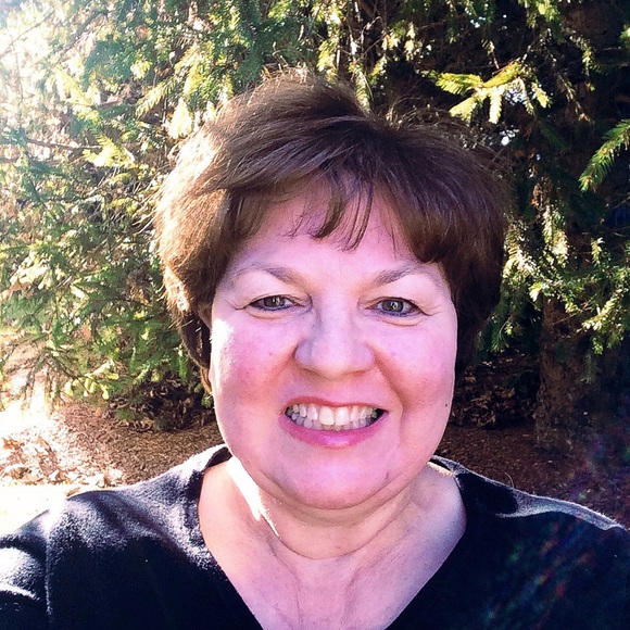 Meet your Posher, Nancy