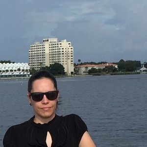 Meet your Posher, Melonie