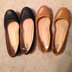 Mossimo flats in tan and black