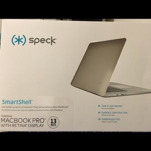 Speck laptop cover, clear