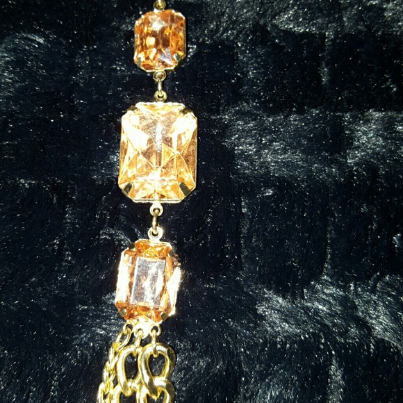 Jewelry - Picture 2 of 4