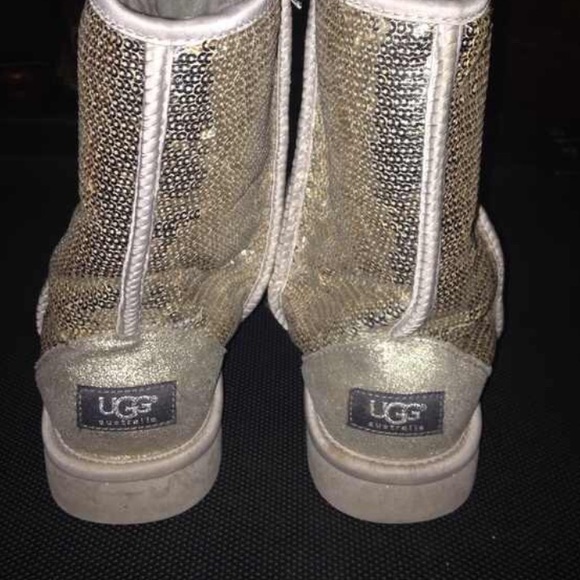 silver uggs size 9 silver uggs size 9