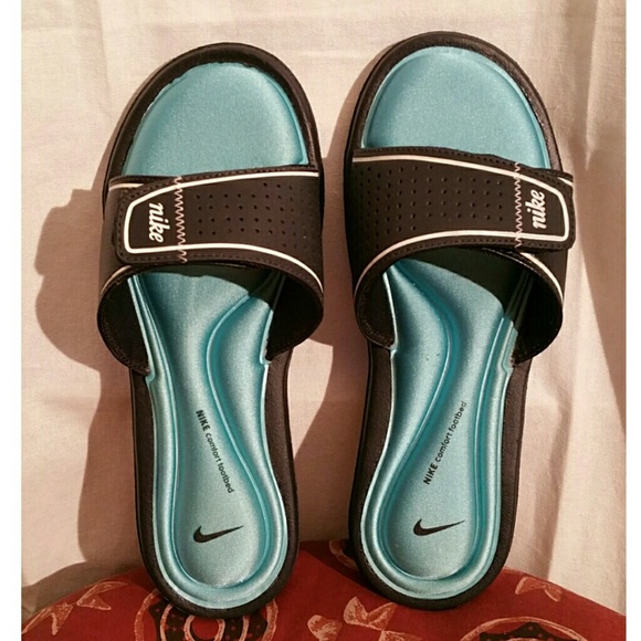 Women's Nike Slip On Sandals