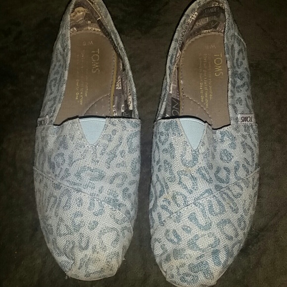 Toms