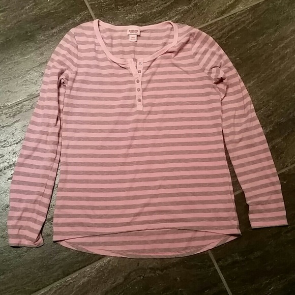 Mossimo top