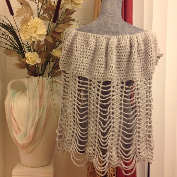 Reserved-HP 5/16 NEW "THE SANDRA" HANDMADE  PONCHO - Picture 4 of 4